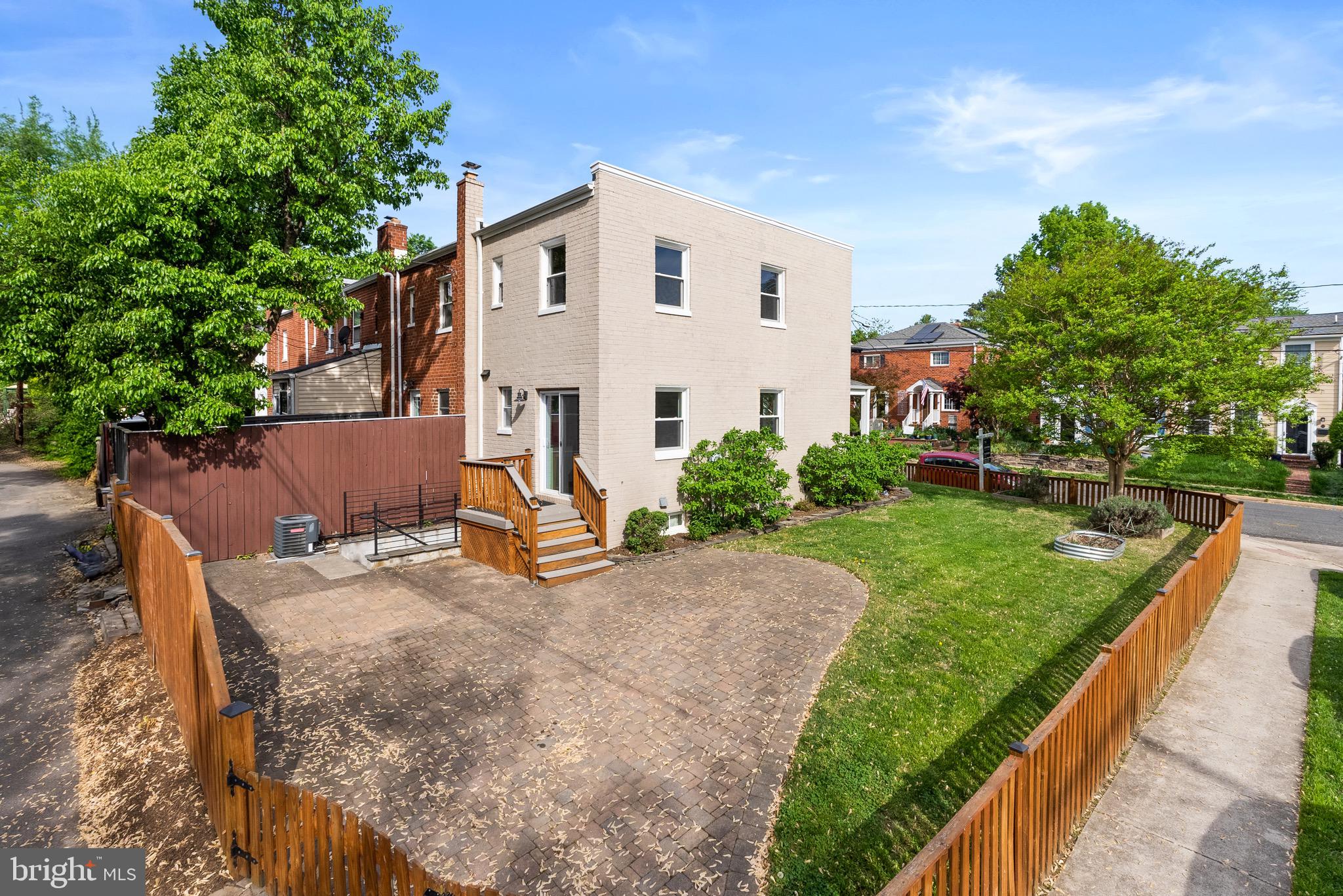 513 E BELLEFONTE AVENUE