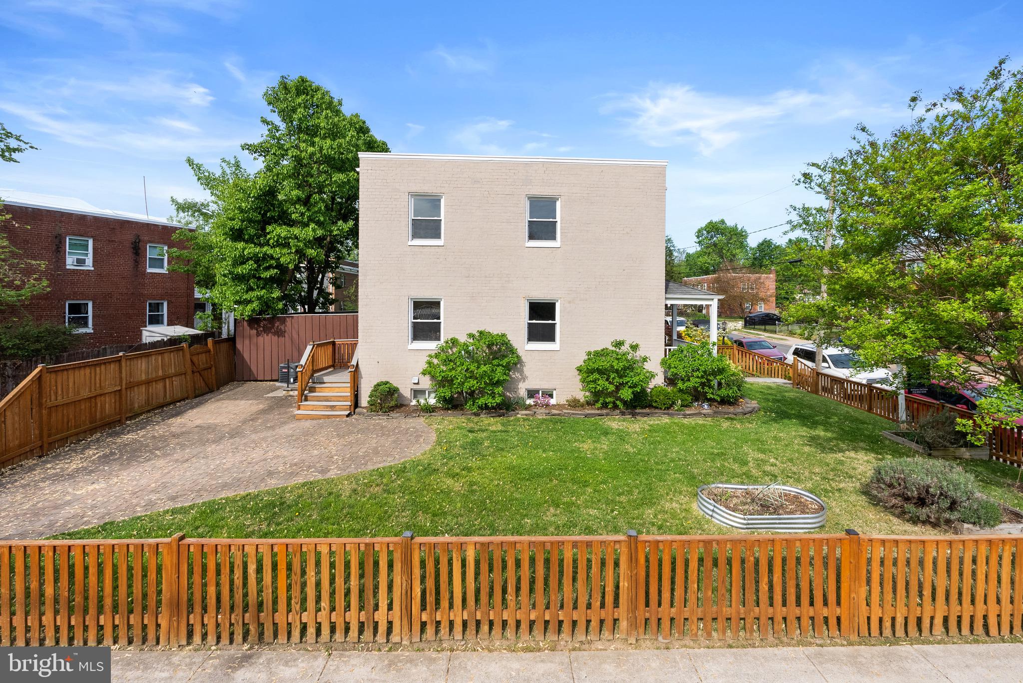 513 E BELLEFONTE AVENUE