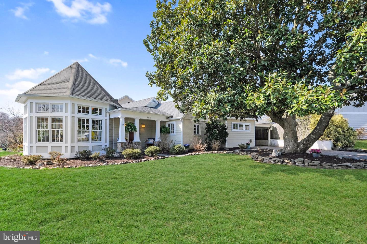 8118 Yorktown Dr
