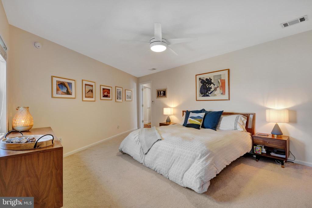 8118 Yorktown Dr
