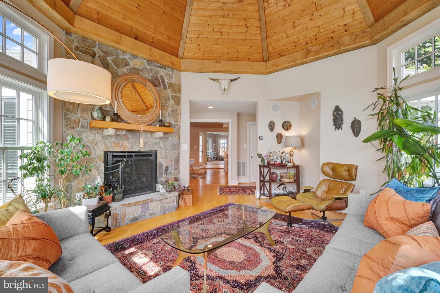 8118 Yorktown Dr
