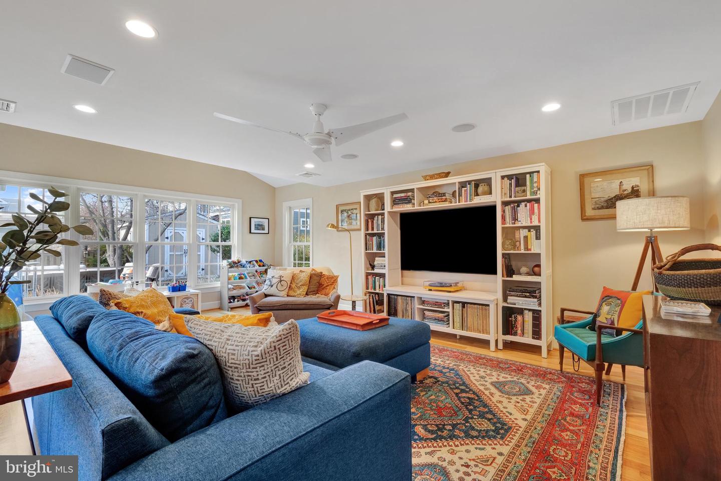 8118 Yorktown Dr