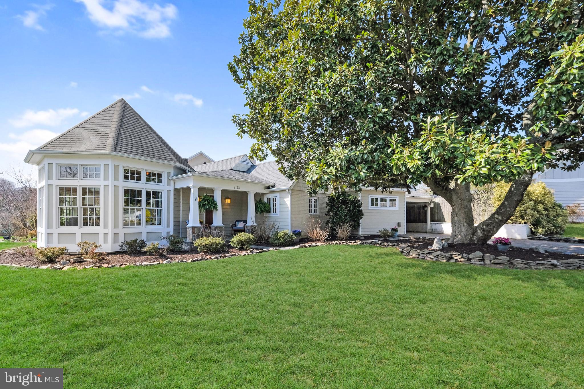 8118 Yorktown Dr