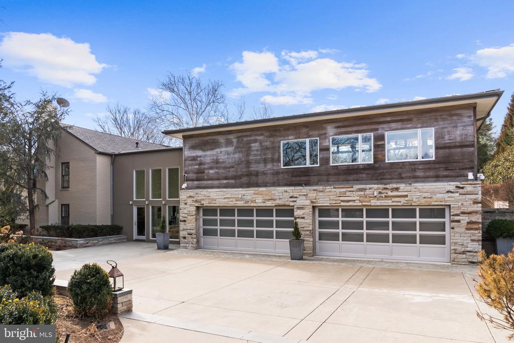 3022 FOX MILL ROAD