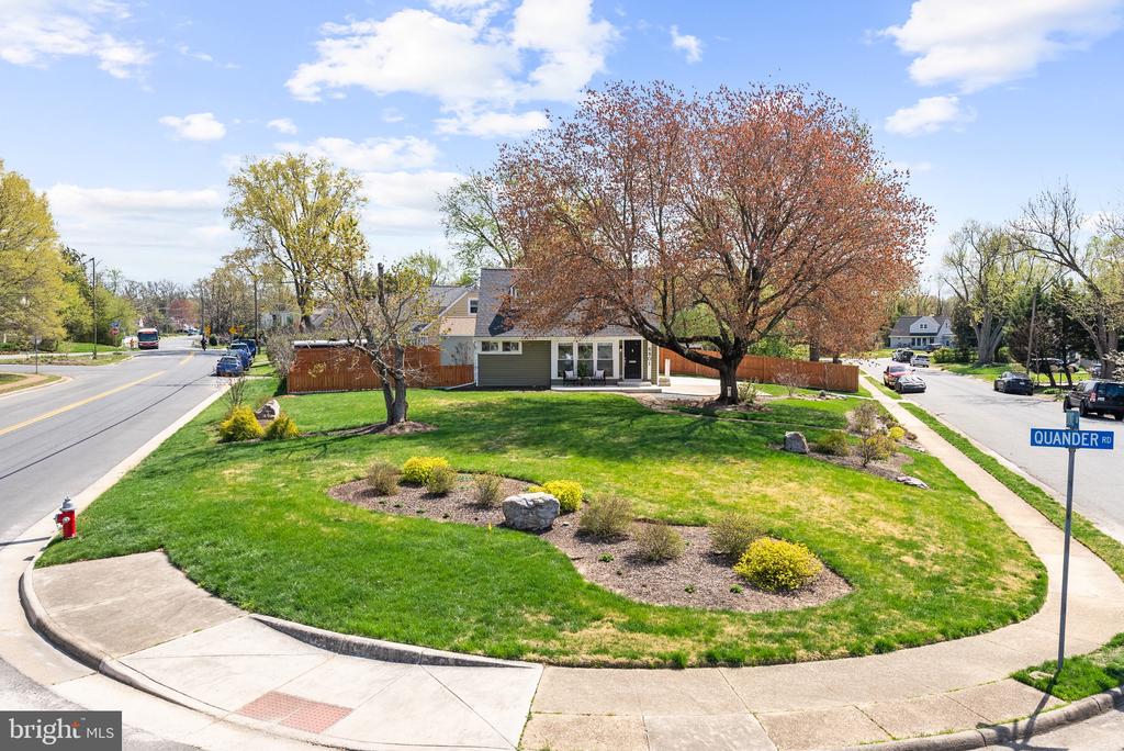 6801 DUKE DRIVE