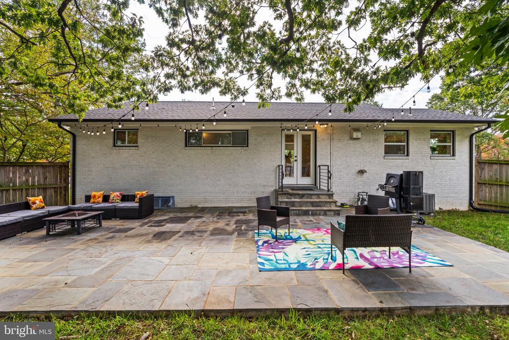 3635 DANNYS LANE