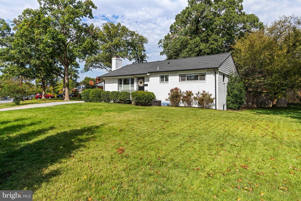 3635 DANNYS LANE