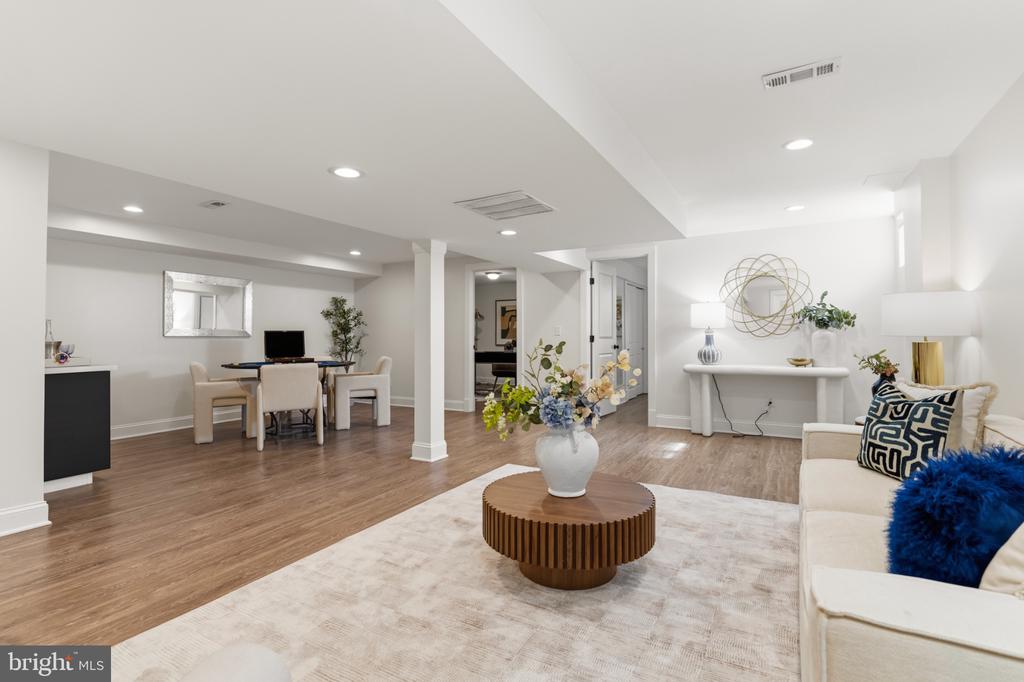 3635 DANNYS LANE