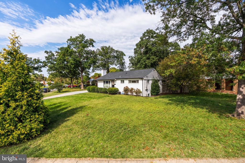 3635 DANNYS LANE