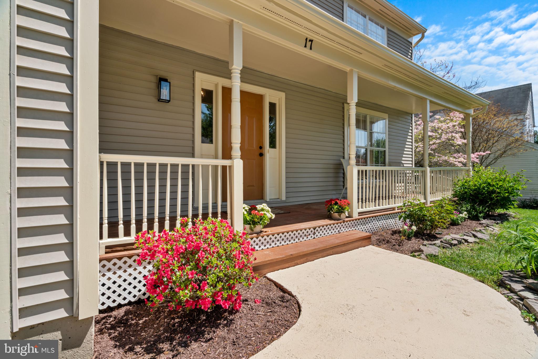 17 TEA ROSE COURT