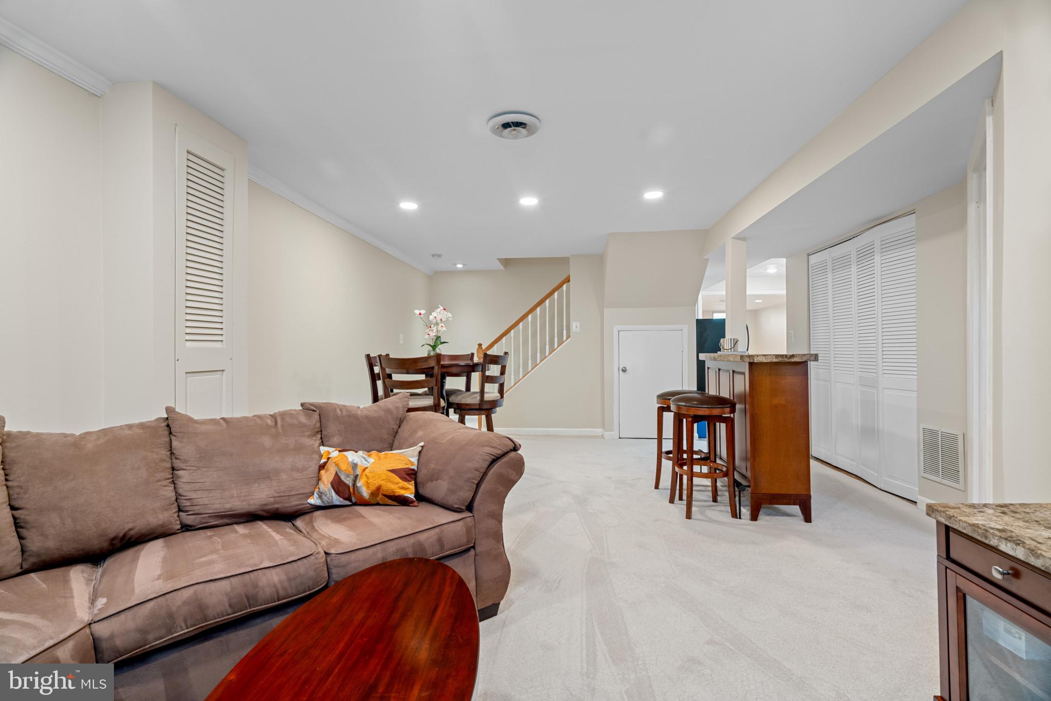 17 TEA ROSE COURT
