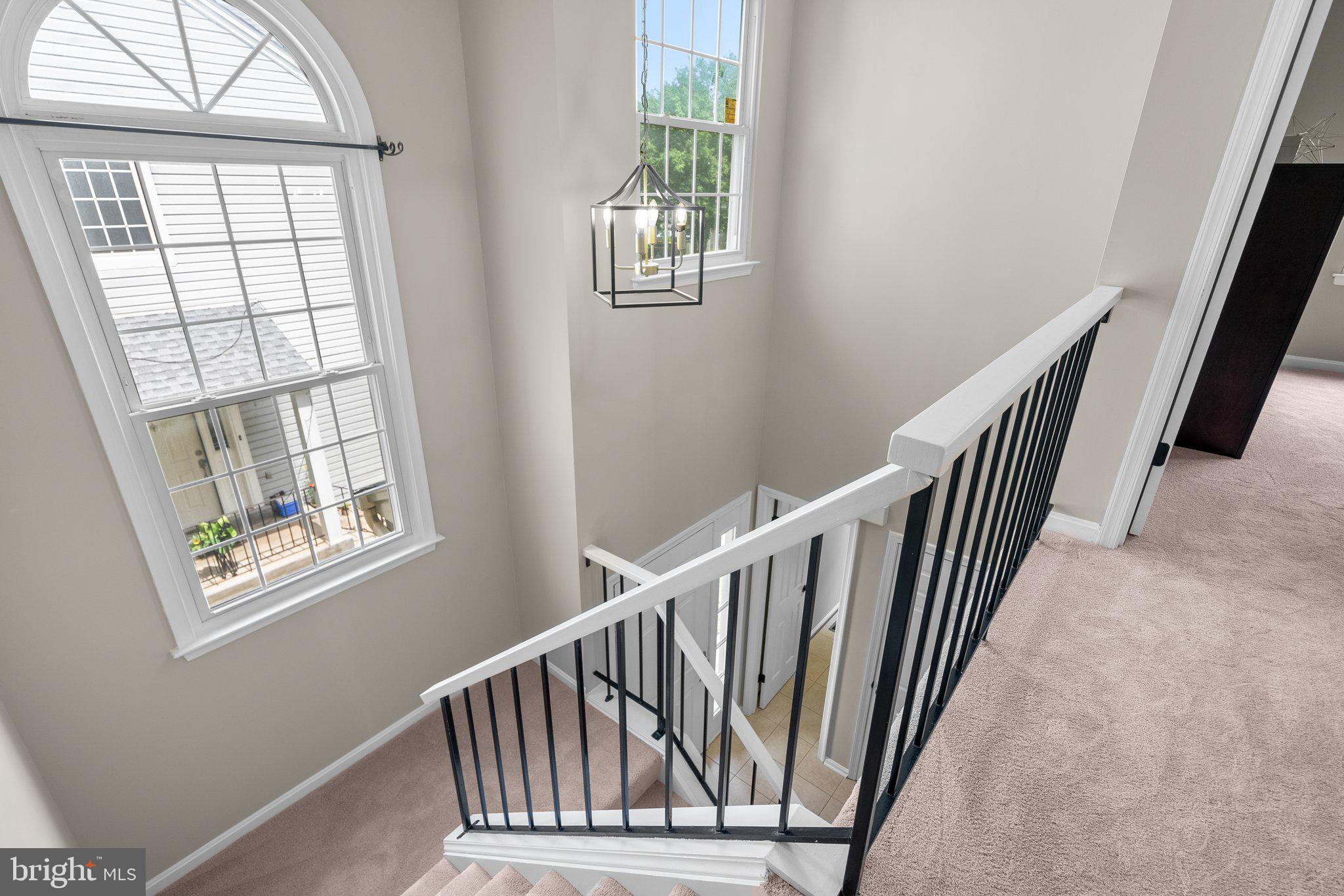 8462 MEADOW GREEN WAY