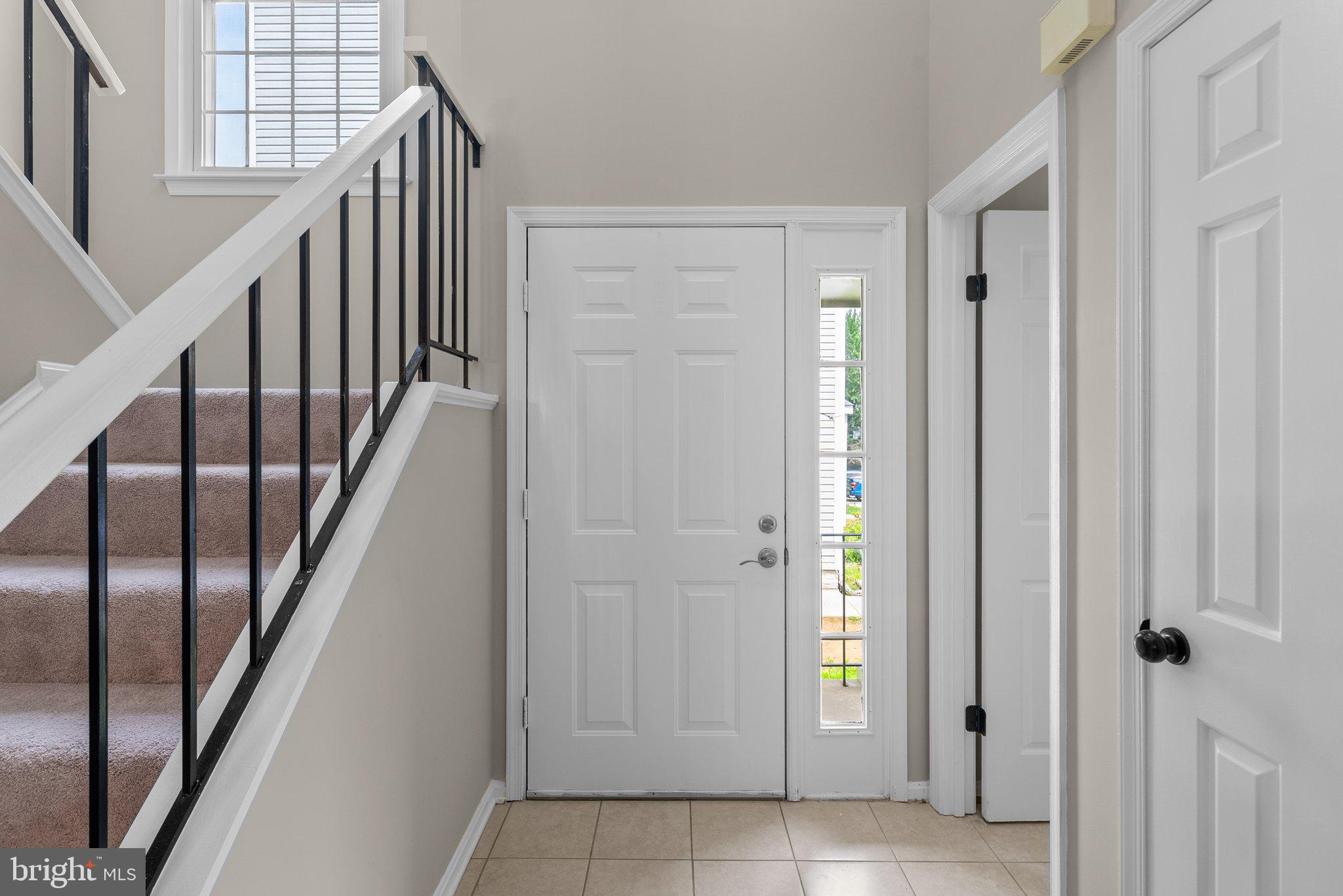 8462 MEADOW GREEN WAY