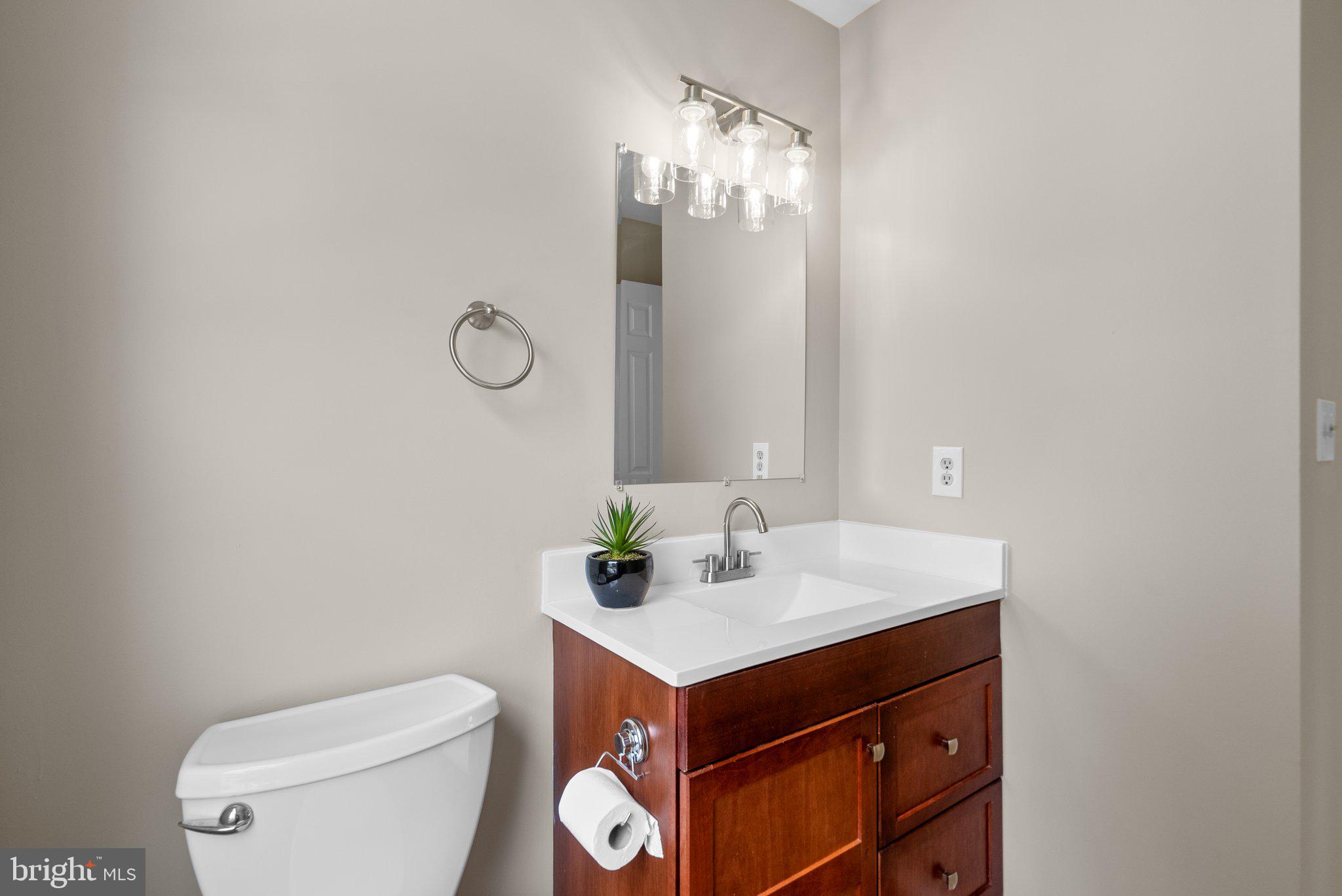 8462 MEADOW GREEN WAY