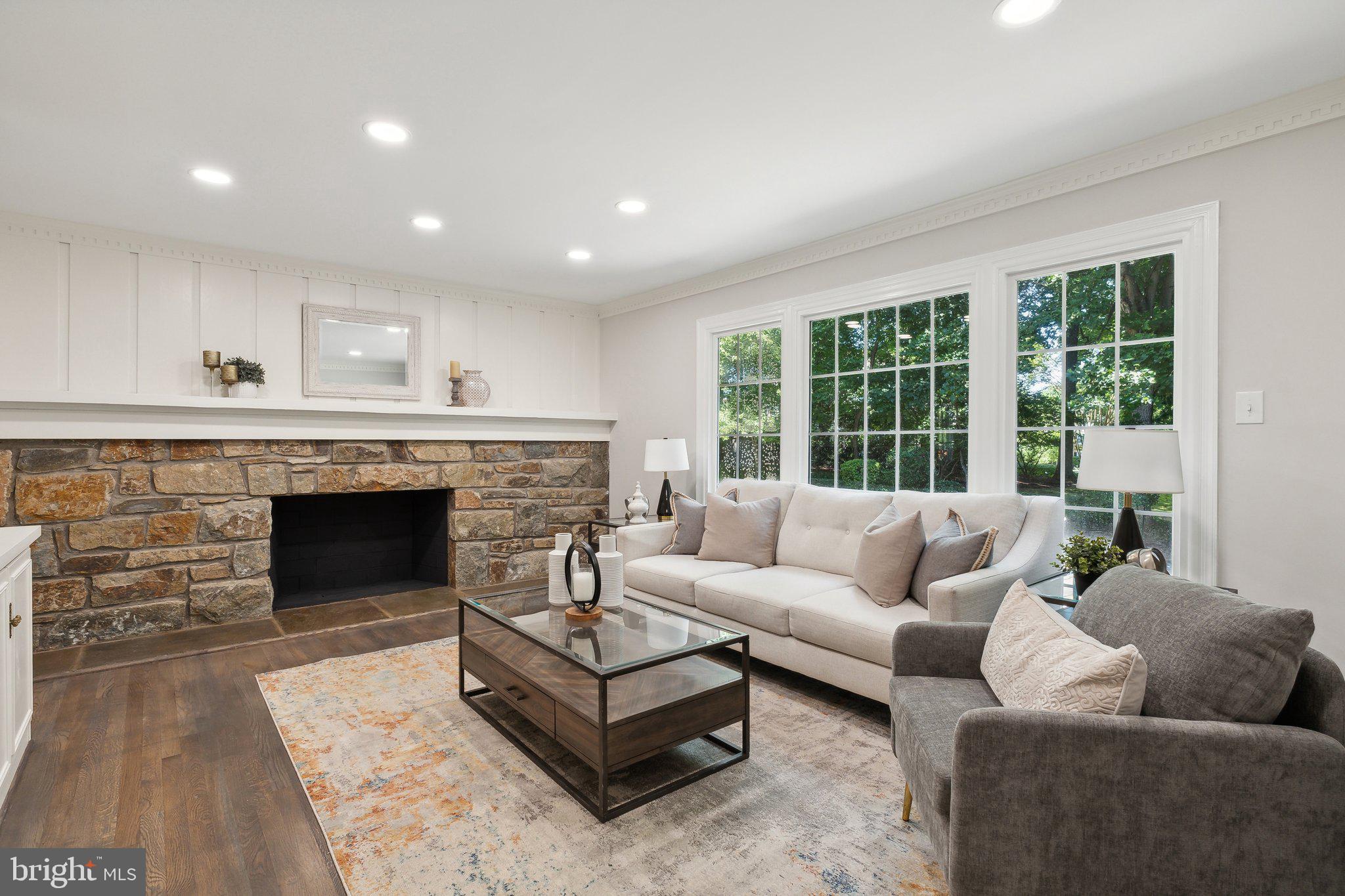 9121 CRANFORD DRIVE