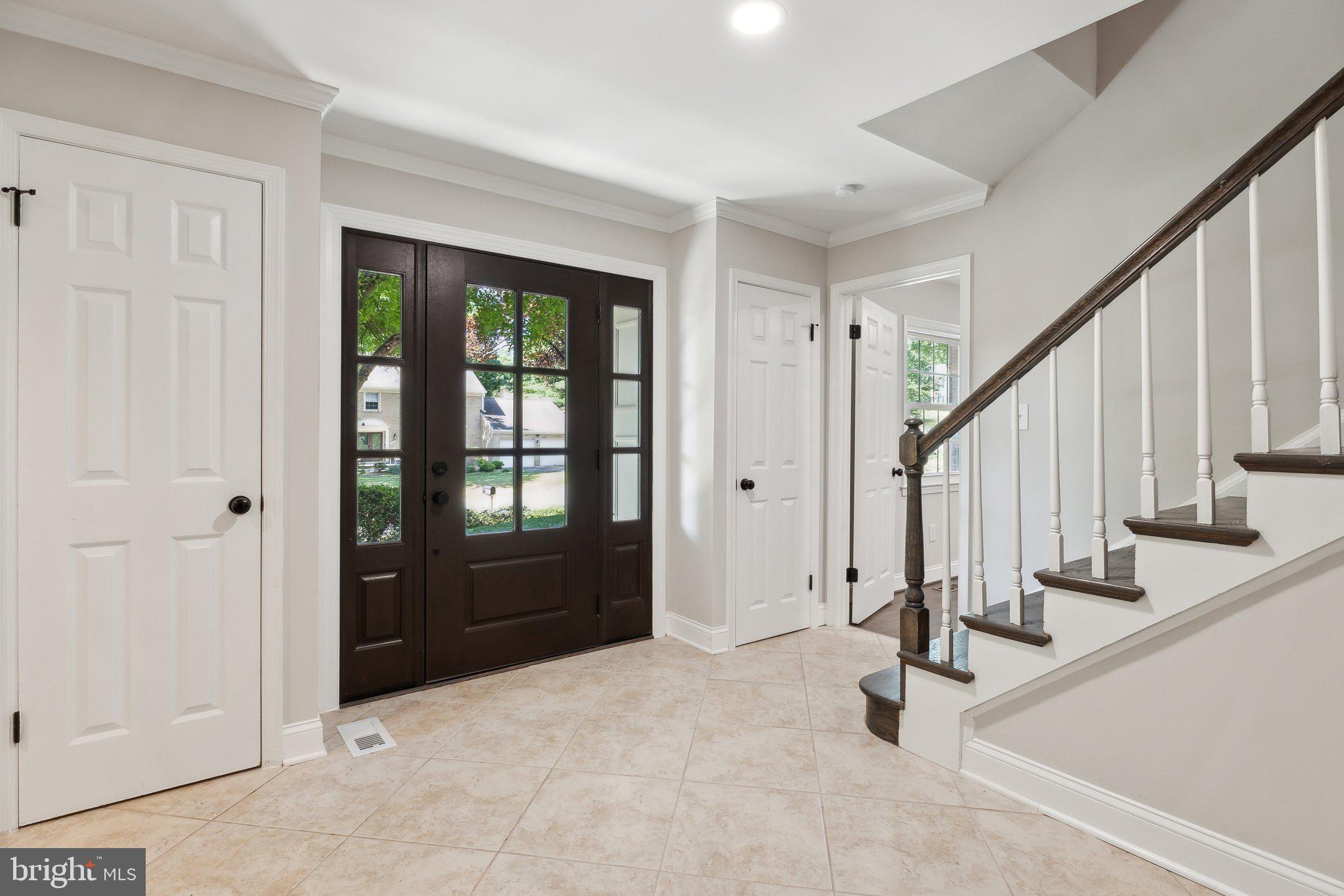 9121 CRANFORD DRIVE