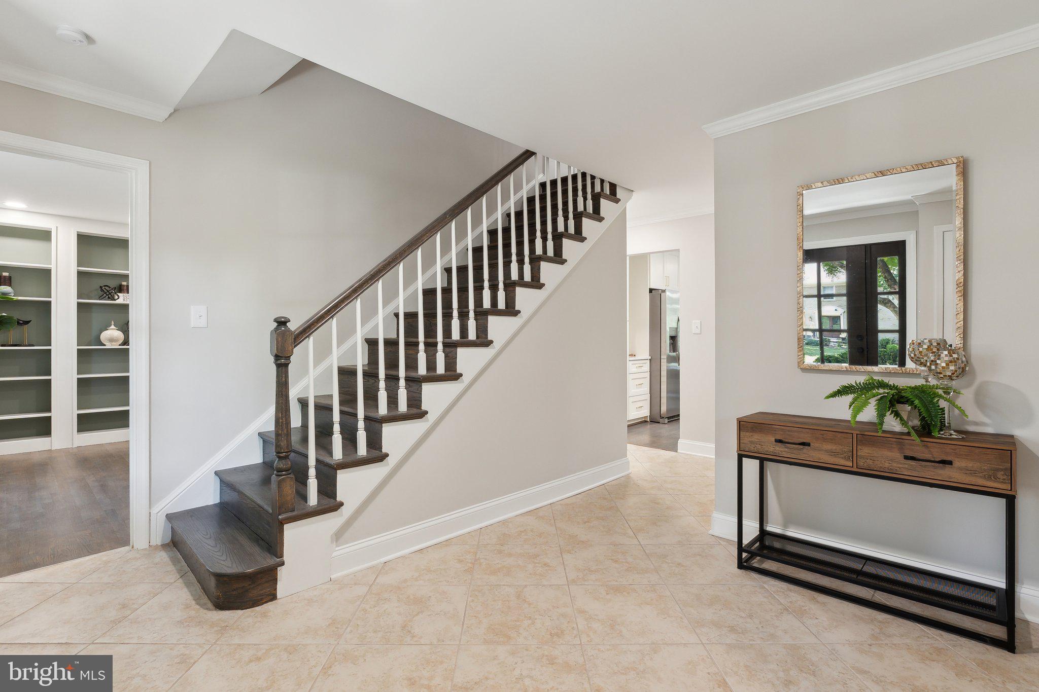 9121 CRANFORD DRIVE
