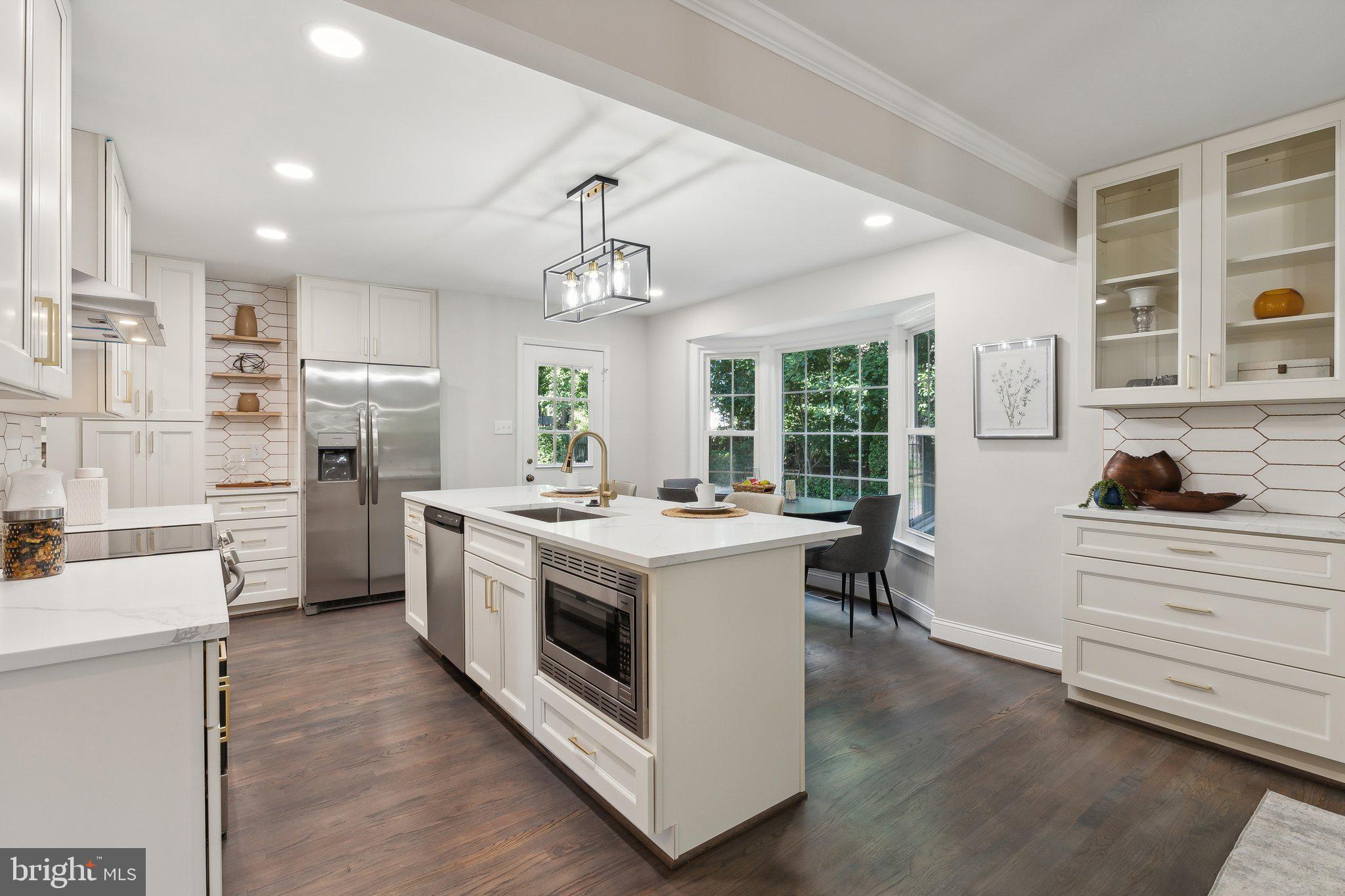 9121 CRANFORD DRIVE
