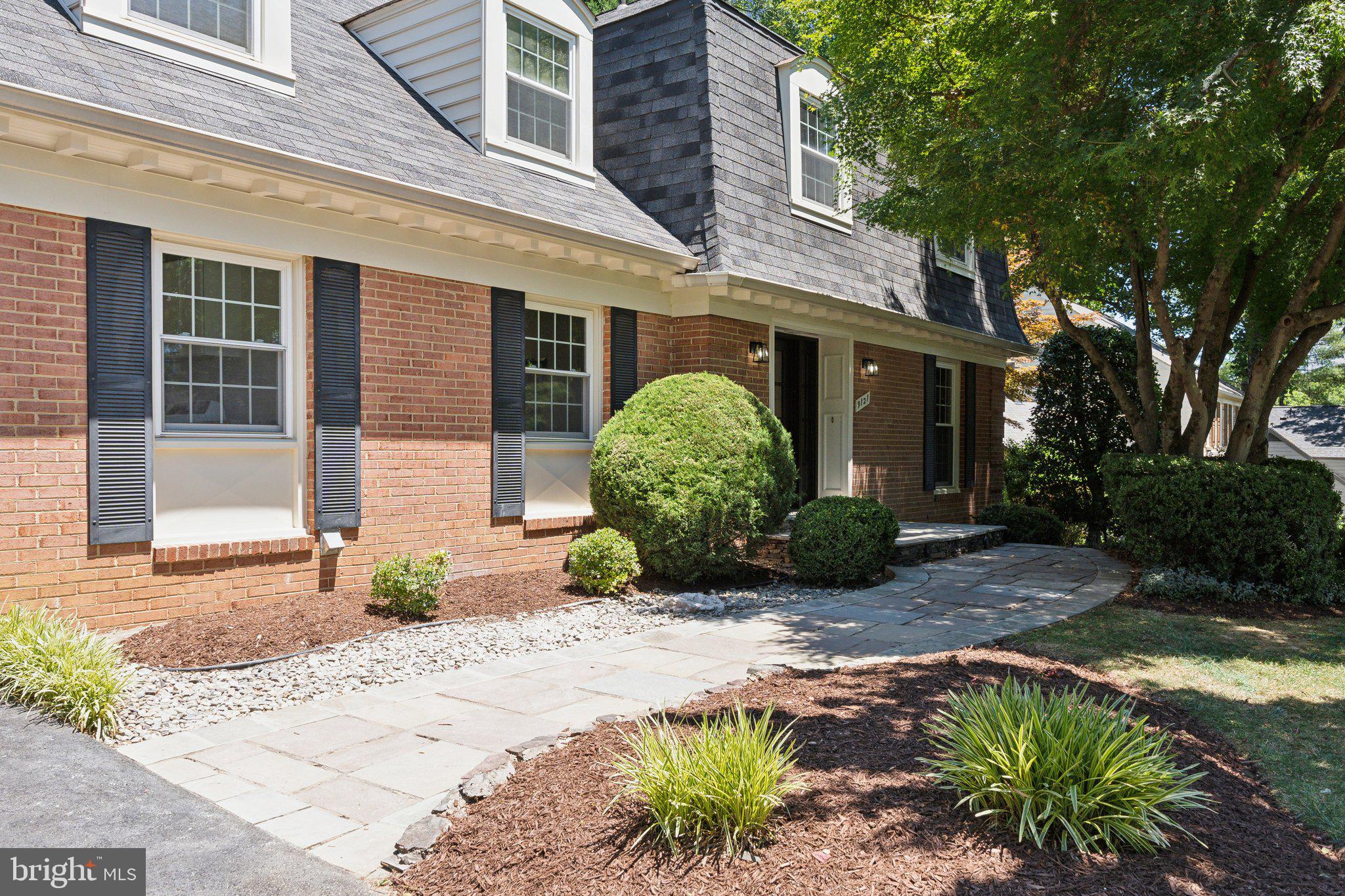 9121 CRANFORD DRIVE