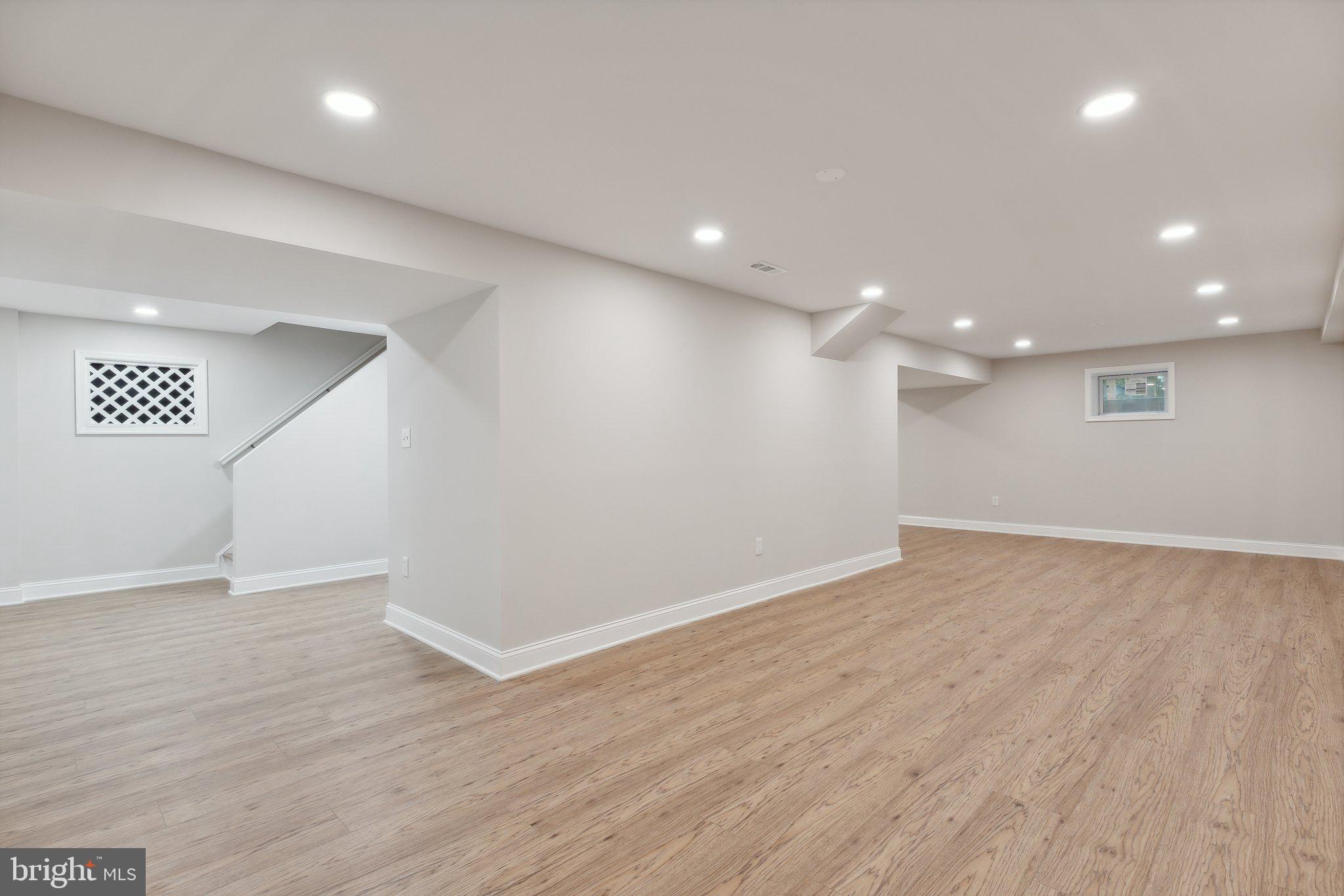 9121 CRANFORD DRIVE