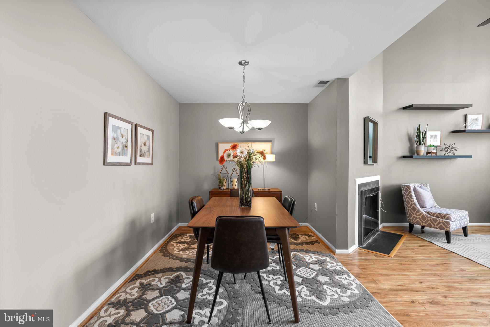 42 CHERRY BEND COURT