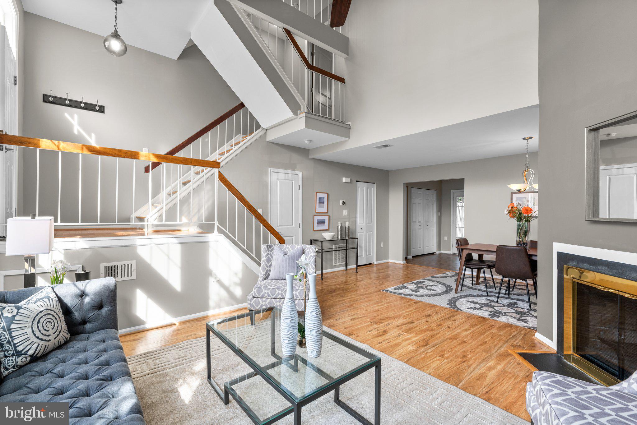 42 CHERRY BEND COURT