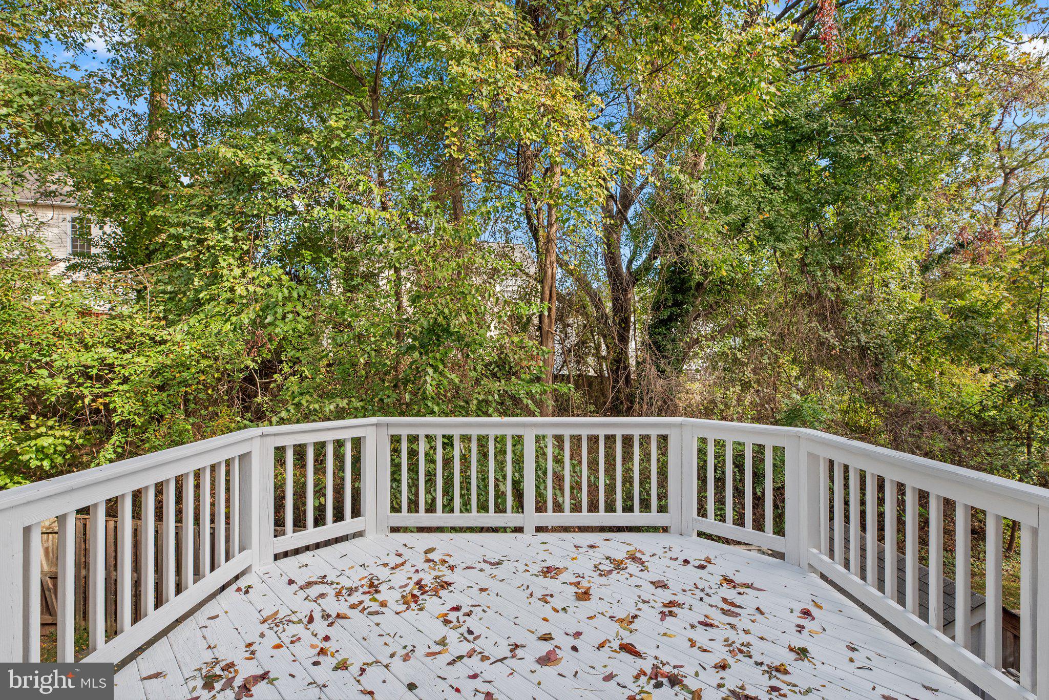 42 CHERRY BEND COURT