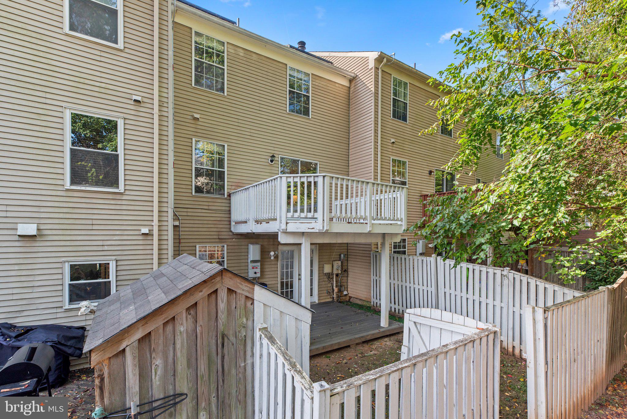 42 CHERRY BEND COURT