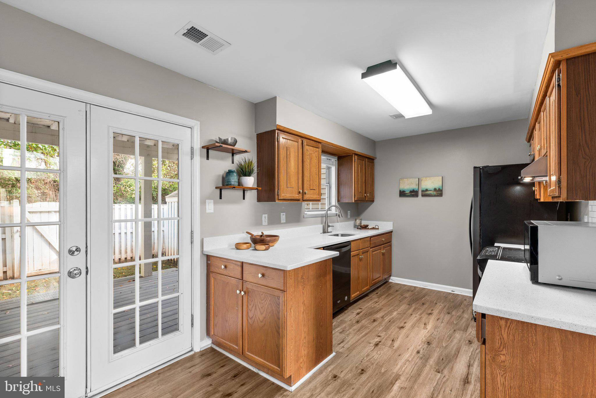 42 CHERRY BEND COURT