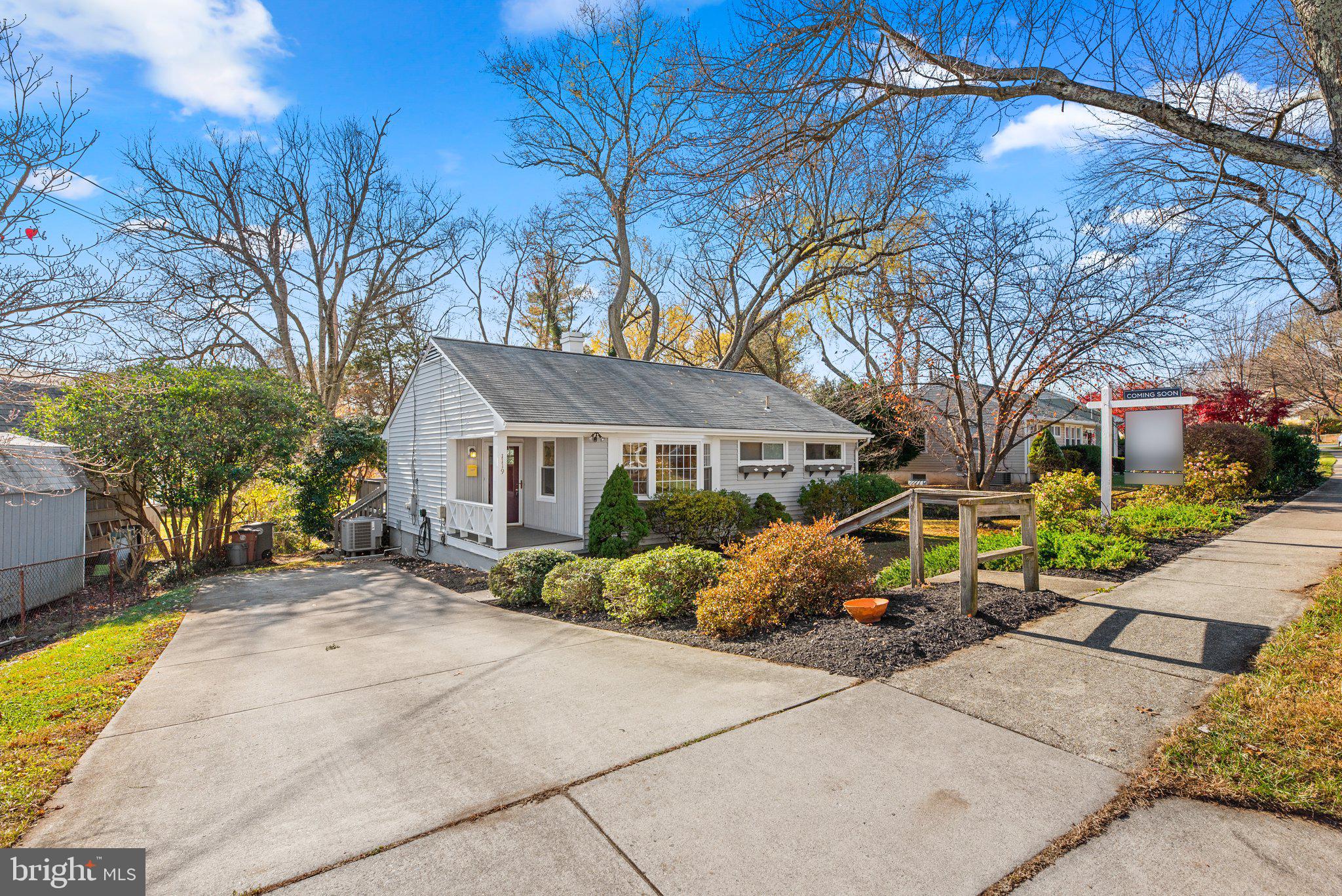 1119 BROADWOOD DRIVE