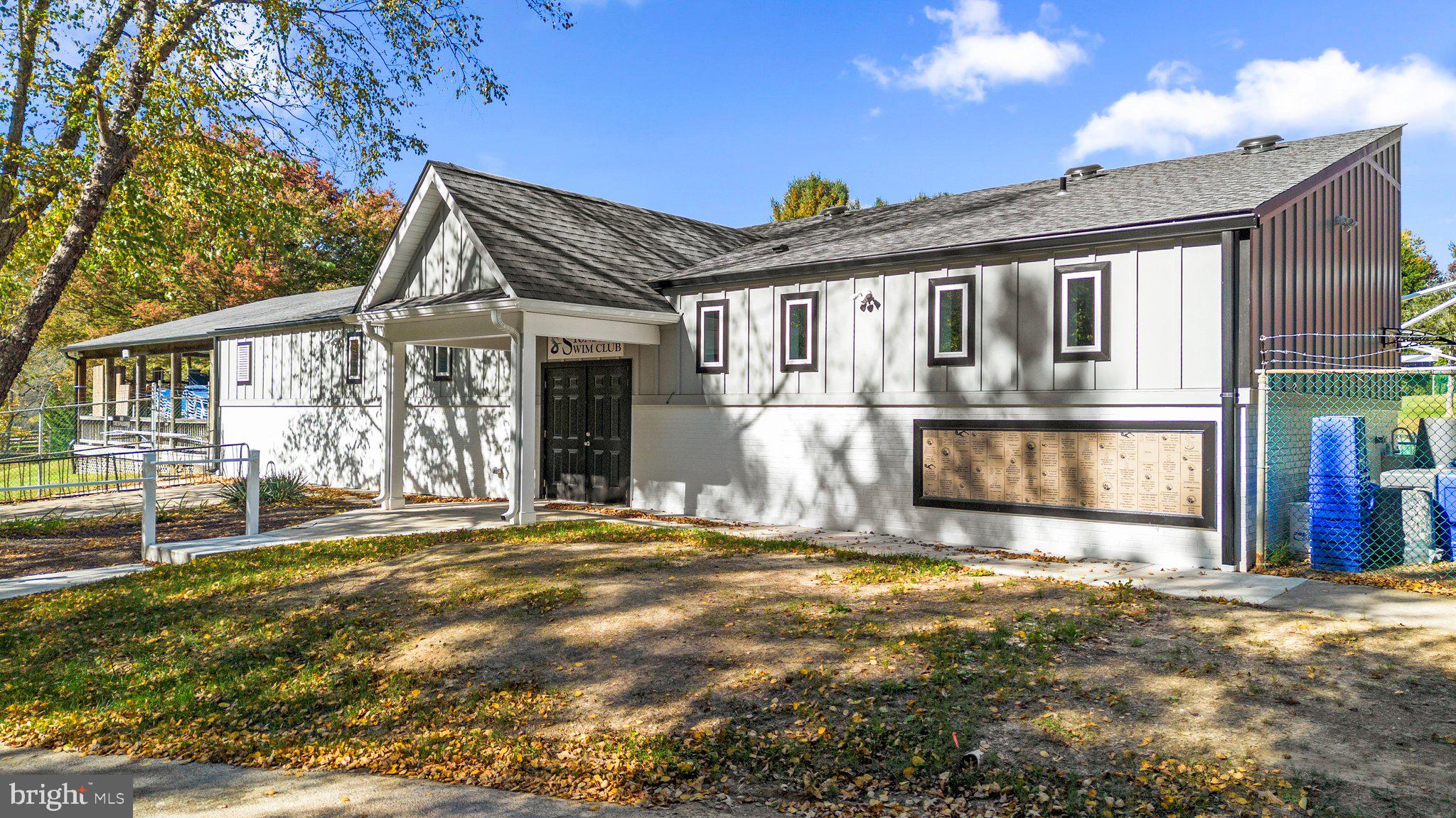 15301 WATERGATE ROAD