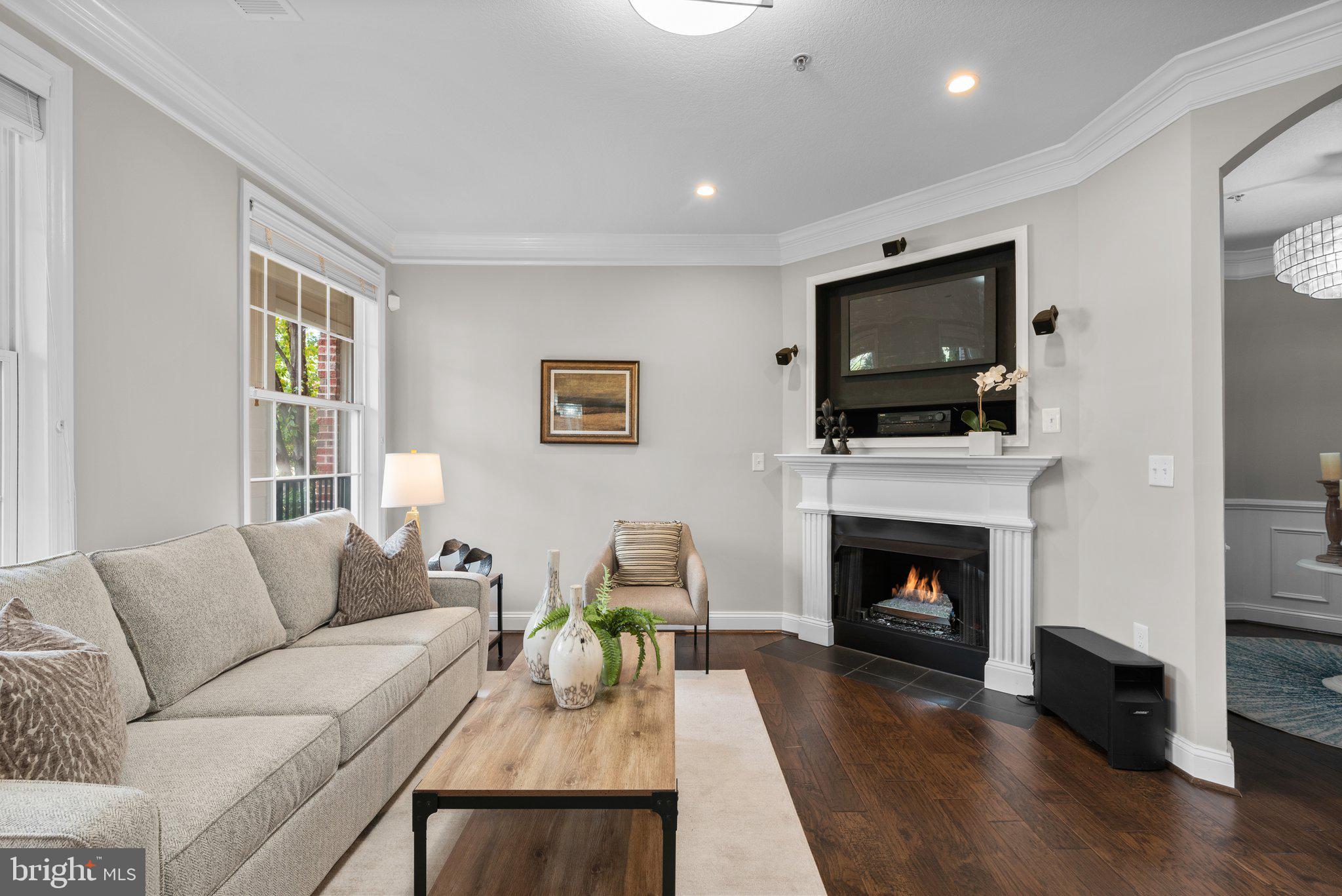 7 BOOTH STREET 102