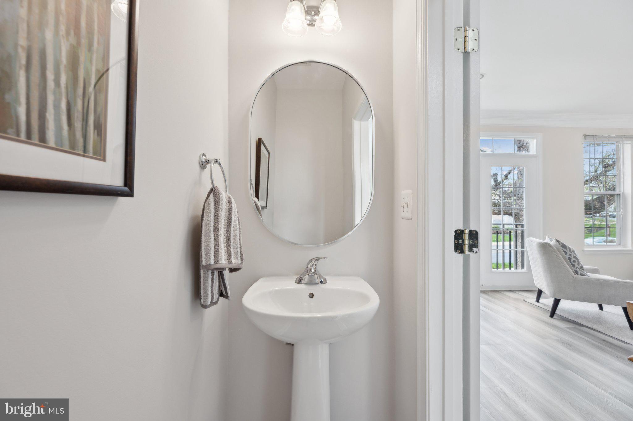 228 N SUMMIT AVENUE 27-228