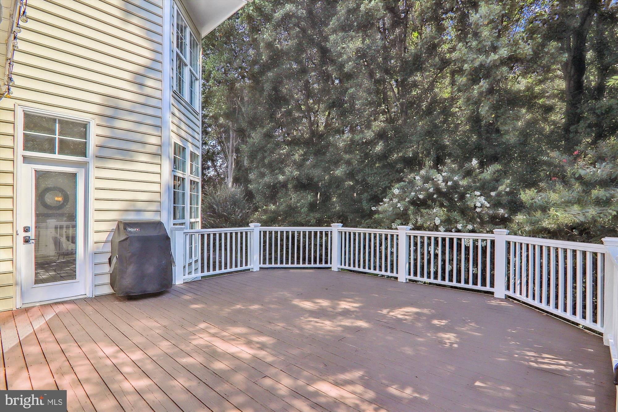 907 LINSLADE STREET