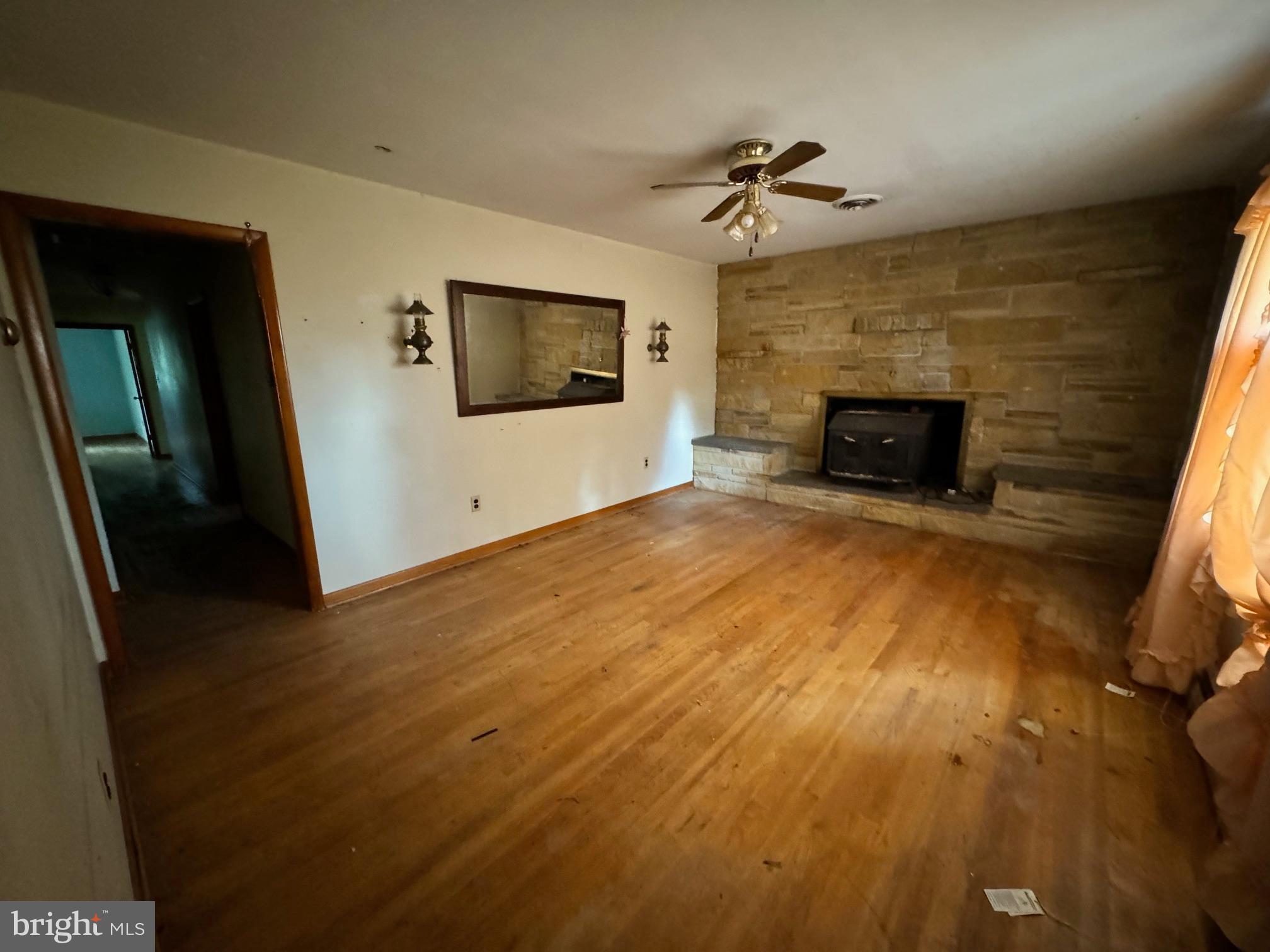 15612 NORMAN DRIVE