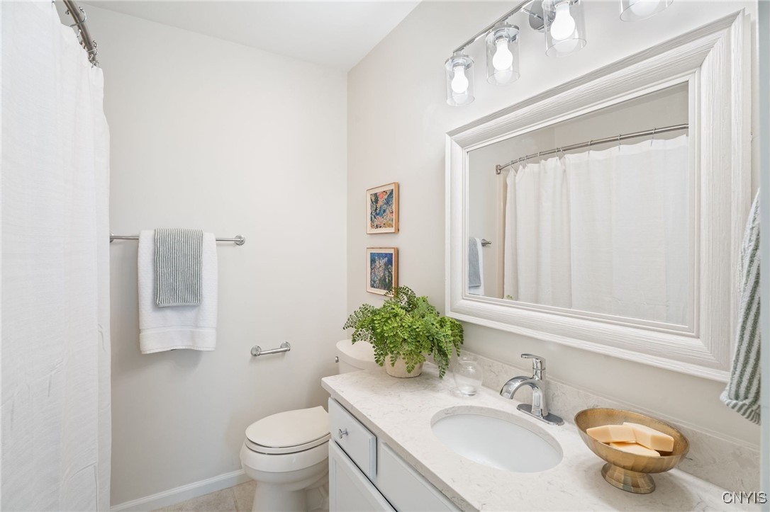 28 Willowbrook Drive (Martin Point Townhouse)