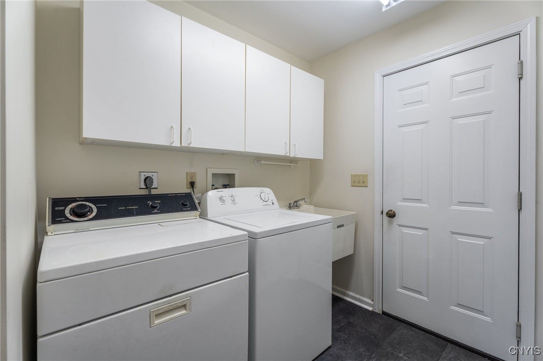 28 Willowbrook Drive (Martin Point Townhouse)