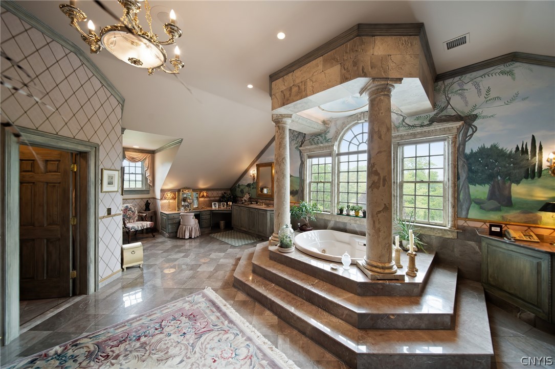 15 Meadowood Lane