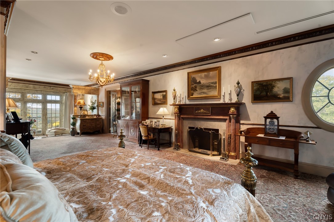 15 Meadowood Lane