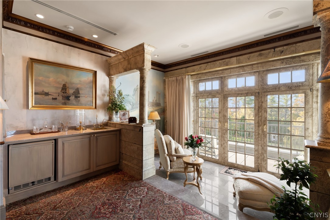 15 Meadowood Lane