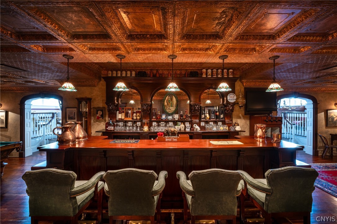 15 Meadowood Lane