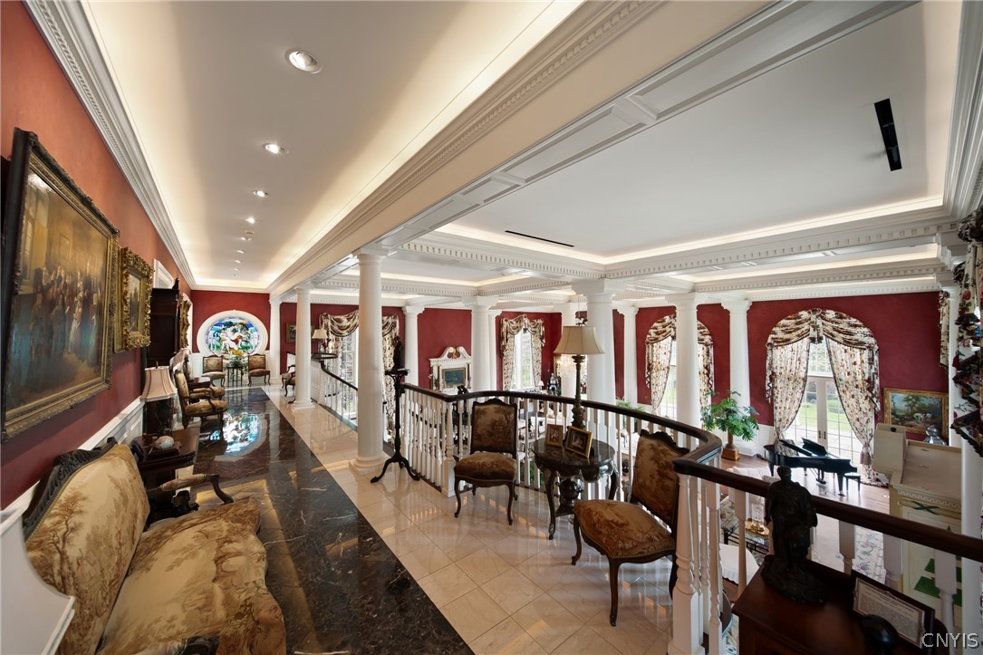 15 Meadowood Lane