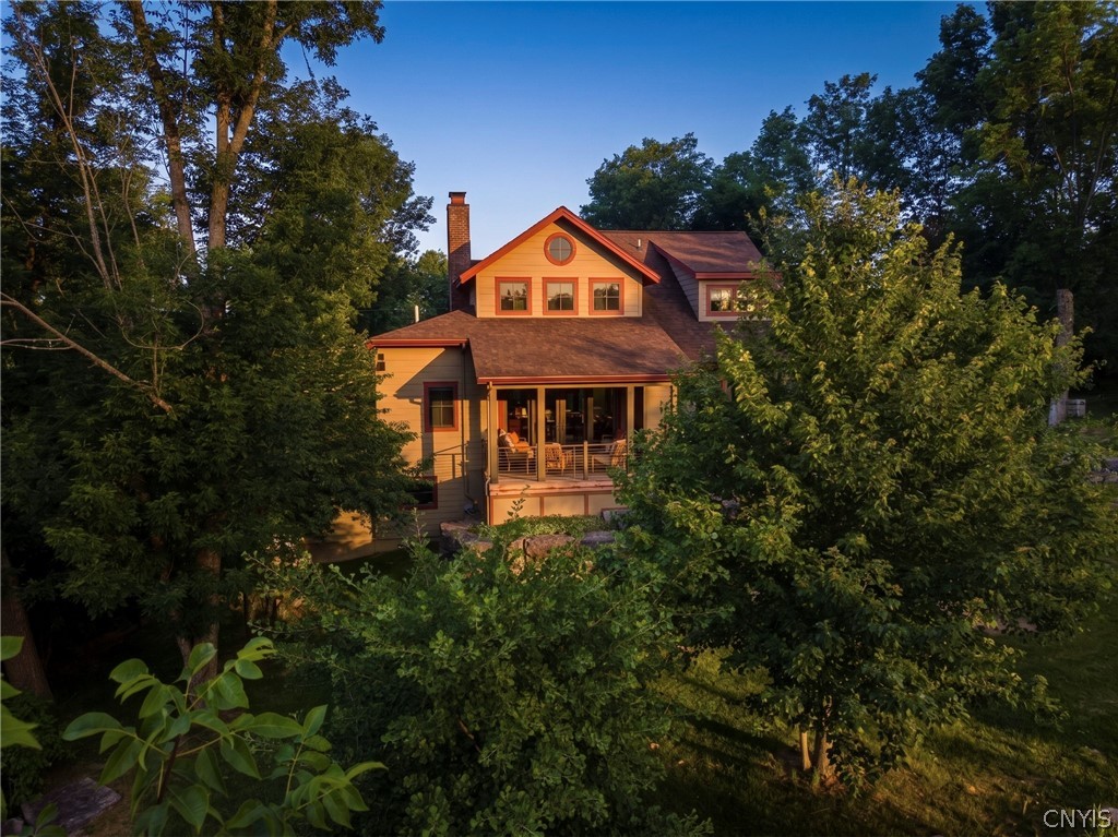 2122 East Lake Road