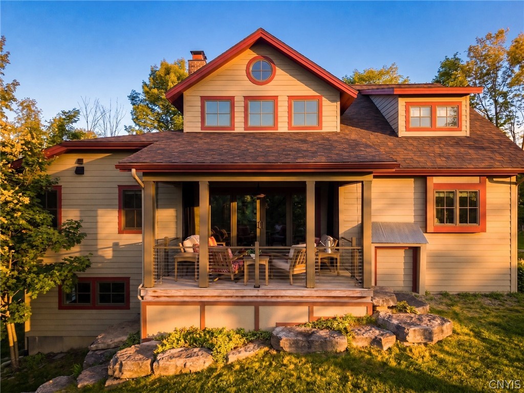 2122 East Lake Road