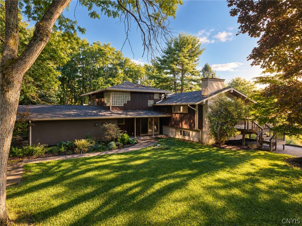 1611 West Lake Road
