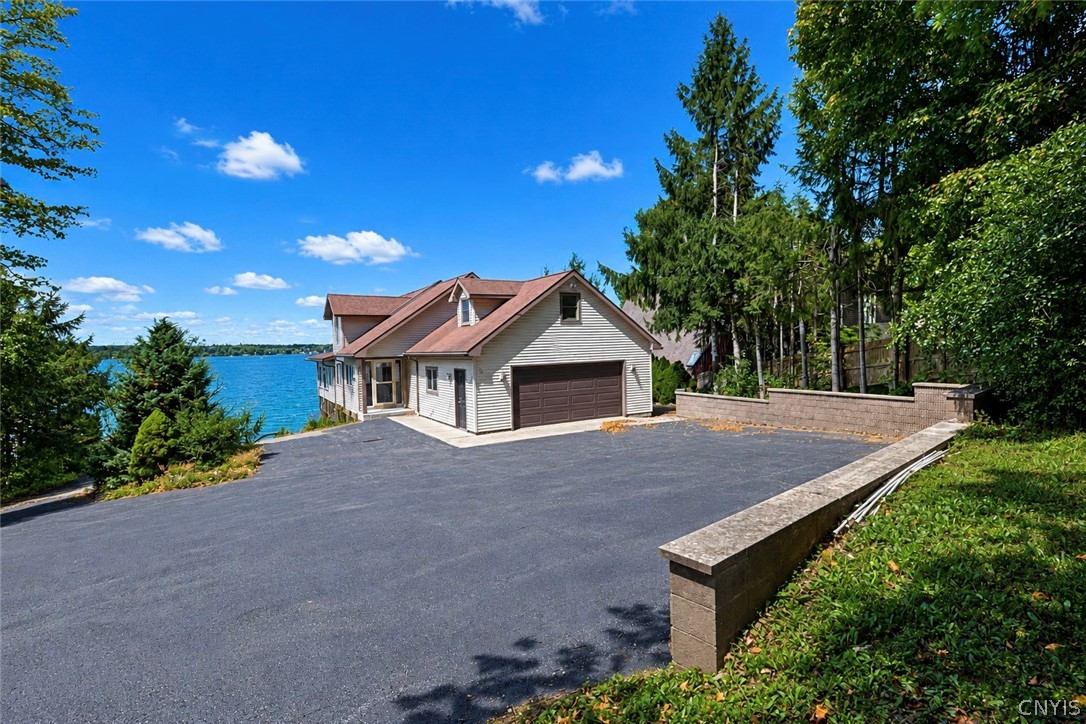 313 Waters Edge (FL-9B)