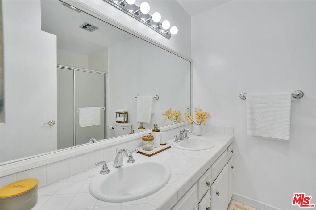 1301 17th Street 103