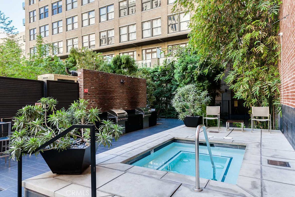 460 S Spring Street 1013