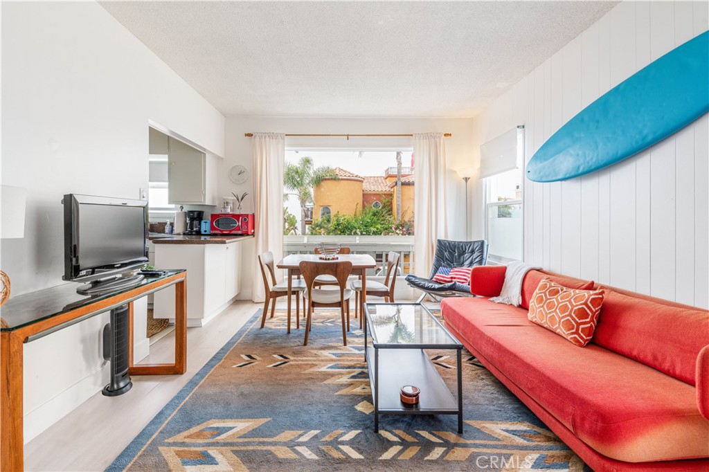 4112 Highland Avenue