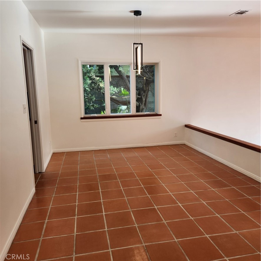 826 N Dianthus Street